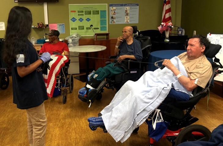 Youth volunteers forge meaningful connections with veterans