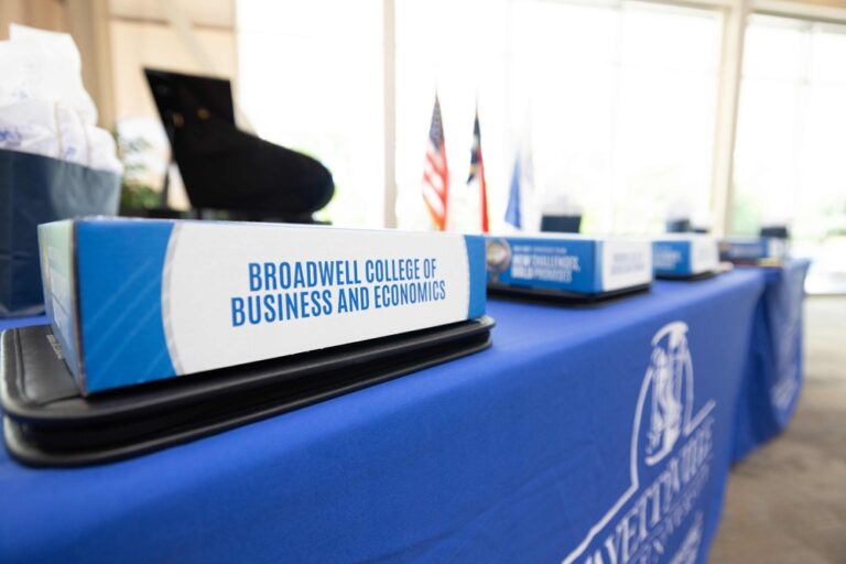 Broadwell College of Business and Economics at FSU ranks in top 20 of Princeton Review's online MBA programs